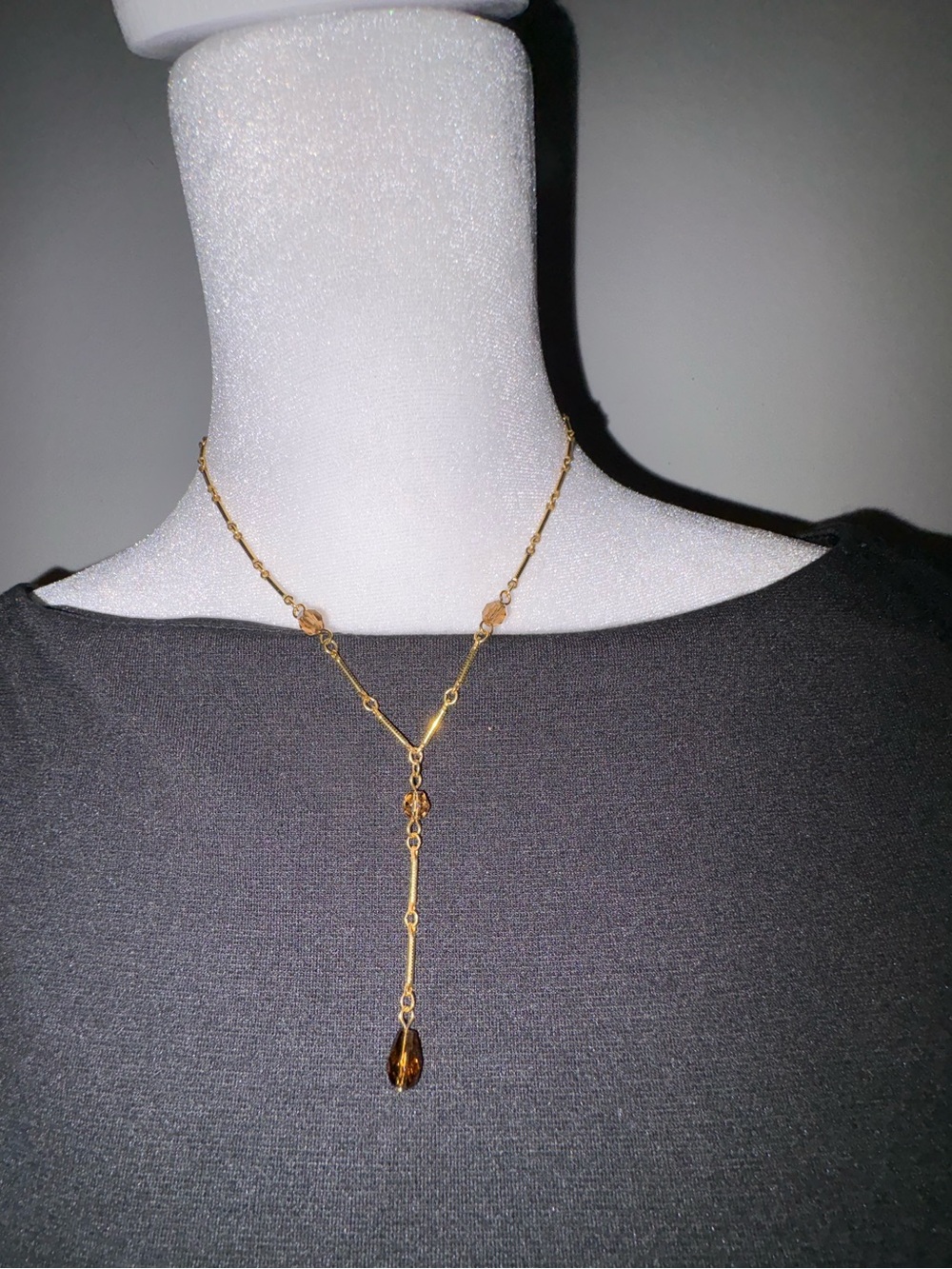 Vintage 1980’s Gold Tone Y Lariat Necklace Topaz Glass Briolette Beaded 16”